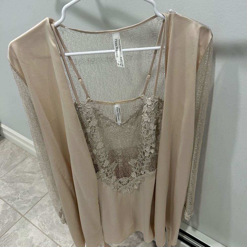NWT Flora Nikrooz Champagne Lace Dress and Robe - Small